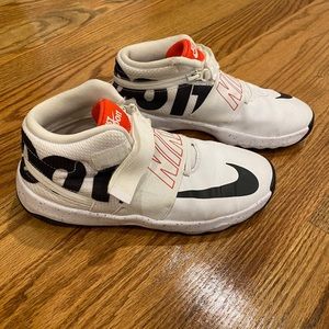 Nike Mid Shoes. Size 5. In EUC. Smoke free home.